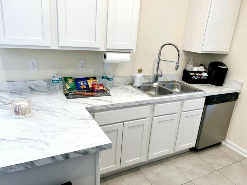Orange Park Townhome Vacation Rental With Patio! Exterior photo
