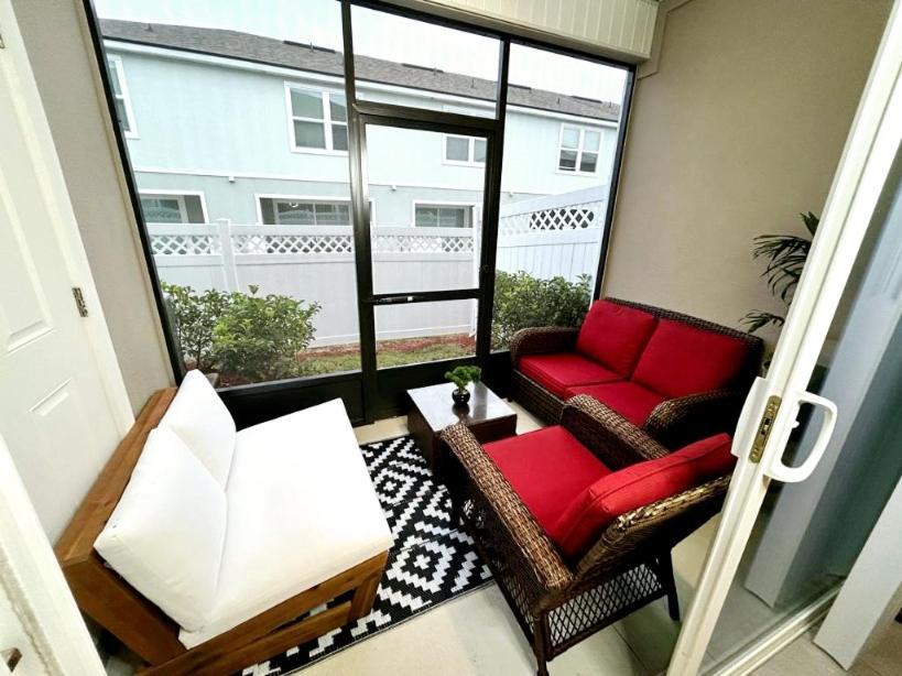 Orange Park Townhome Vacation Rental With Patio! Exterior photo
